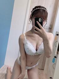 립 나란히 바라보고 있습니다 😊