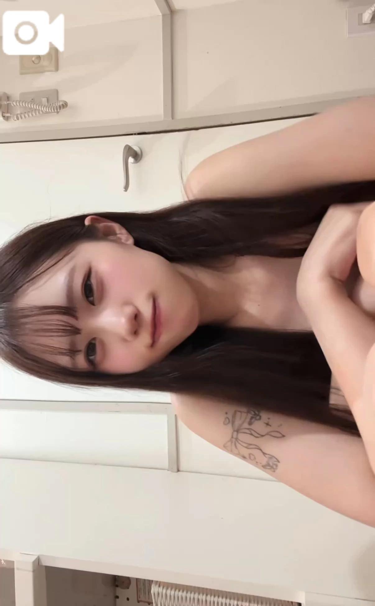시끄러운(๑˘･з･˘)