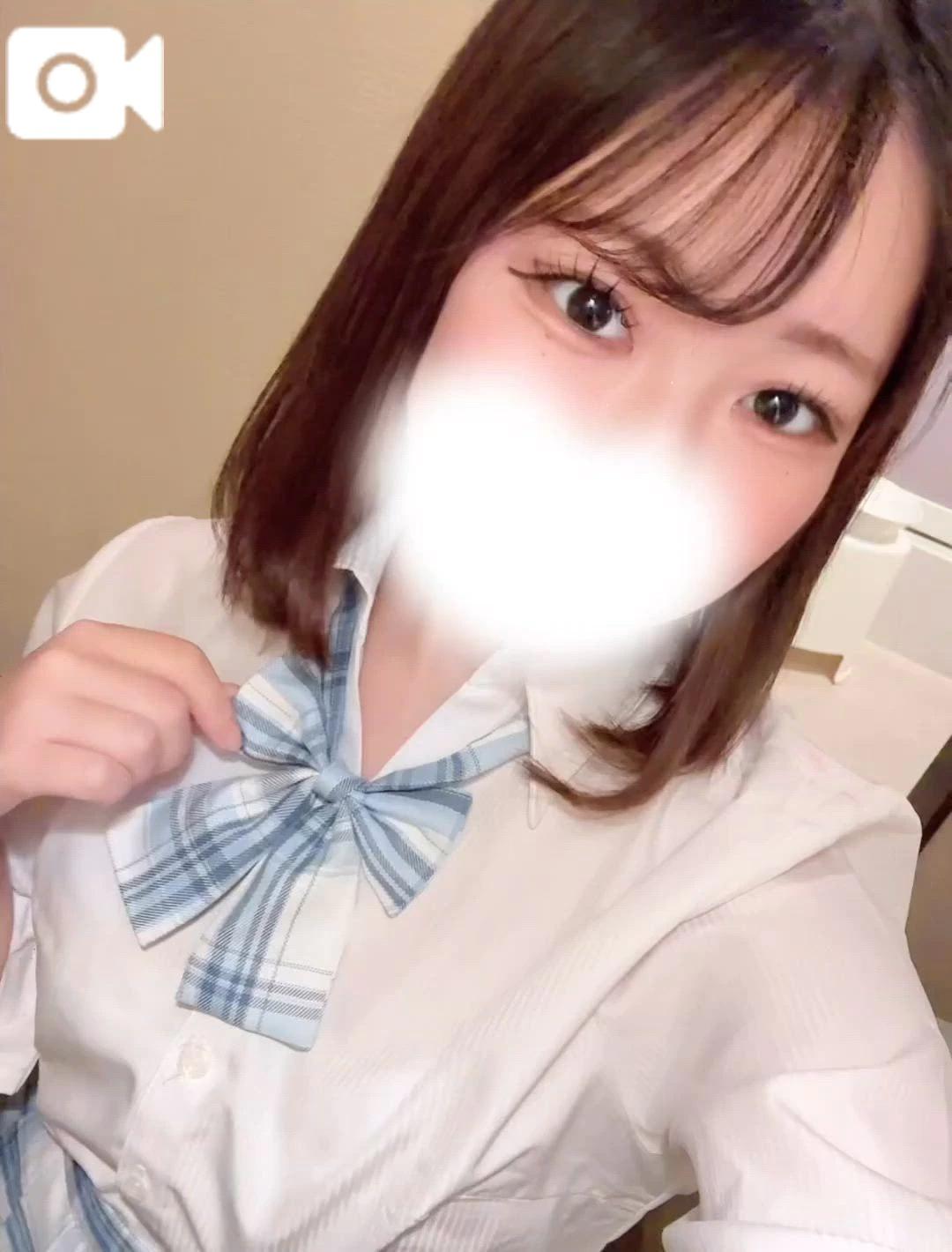 마이의 허벅지에 손을 넣어주세요 🥺