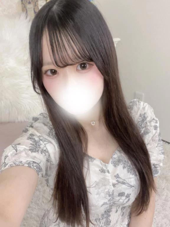 거울 앞에서 오빠를 만날 수있는 날을 생각합니다.