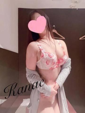 두 사람의 엘리베이터 ...