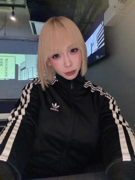 "오늘의 예약 우레민 🥰"