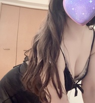 밤의 초대를 기다리고 있습니다.